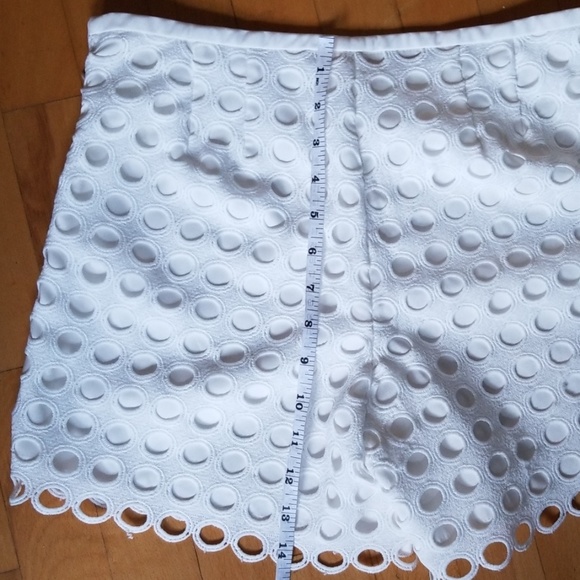 Catherine Malandrino white lace shorts size 2 - Picture 4 of 8